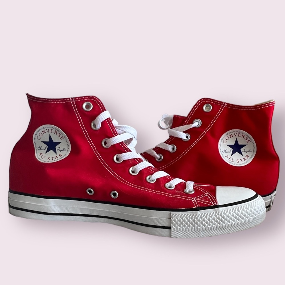 Converse Chuck Taylor Hightop Sneakers - Size 11 - Practically New